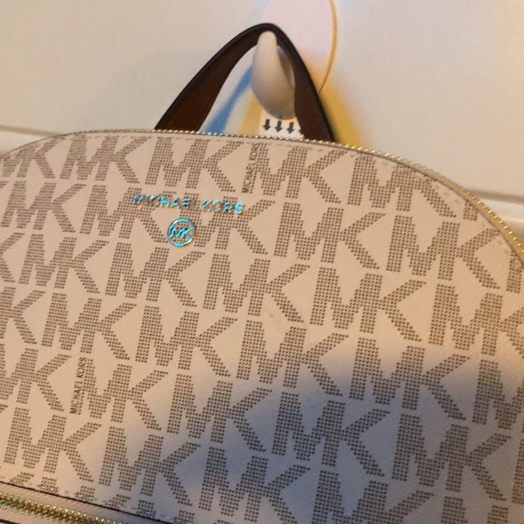 Michael Kors backpack 🎒 NWT - Picture 3 of 9